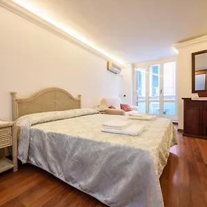 https://via-avvocata-25.hotels-amalfi.com